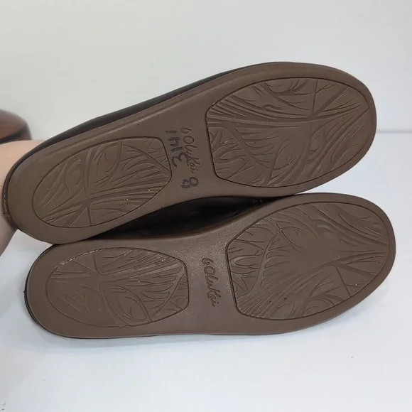 OluKai Dark Brown Leather Slip-On Loafers Size 8 Contract Stitching Drop Back - Picture 11 of 11